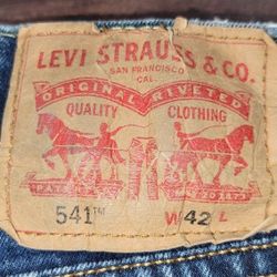Levi's 541 (Men's Size 42) Stretch Blue Denim Distressed Jean Shorts Excellent Condition Price Is Firm Cash Only 