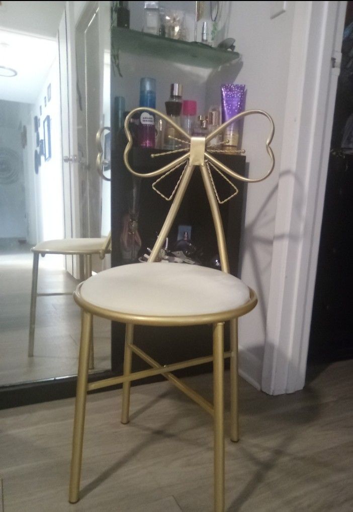 Gold Vanity Stool (New Condition)