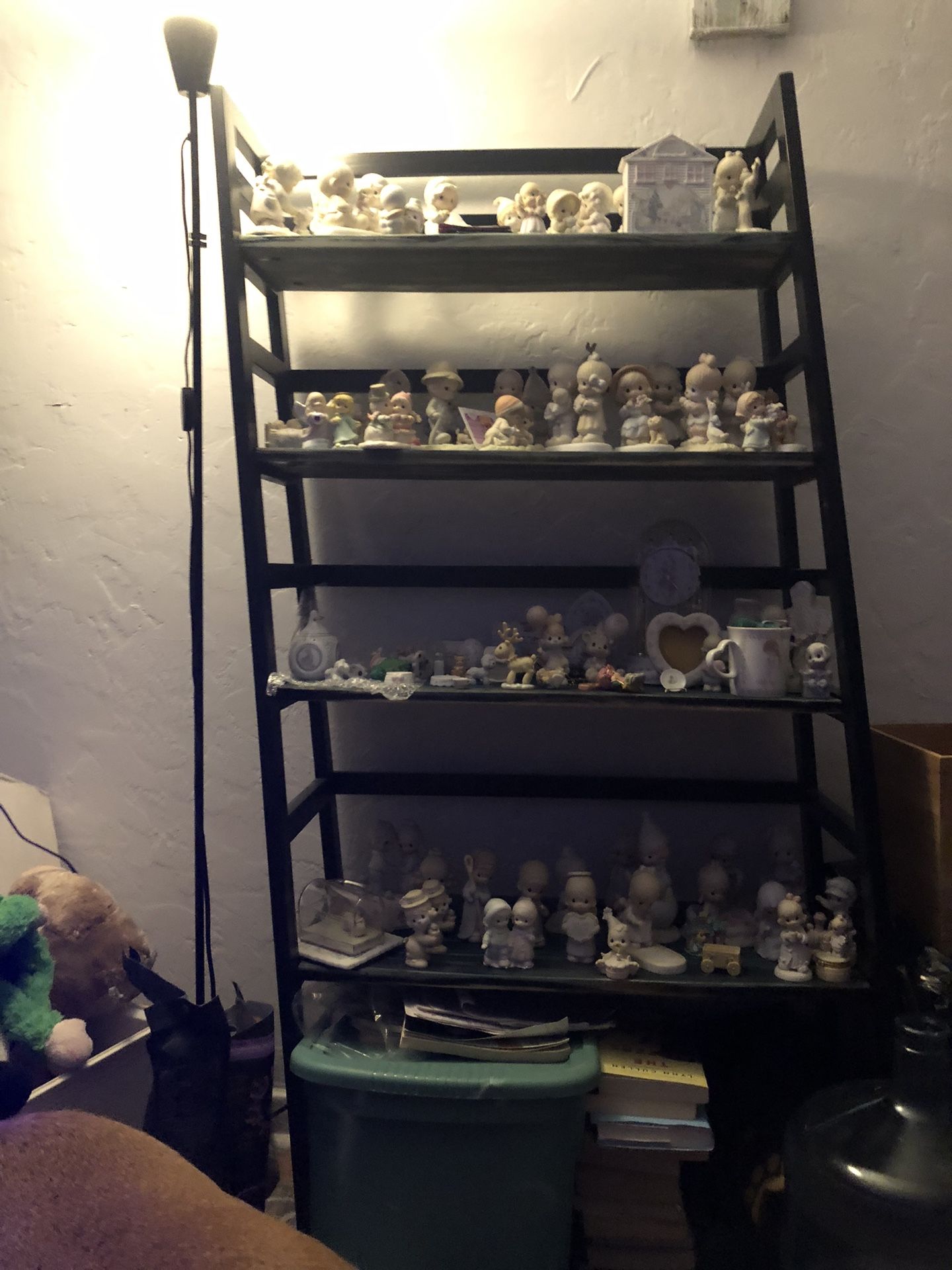 Precious moments, collectible, figurines