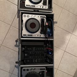 Pioneer CDJ 800 & 800 MKZ