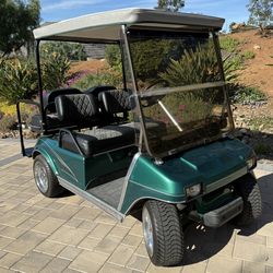 Custom Passenger Club Car DS Golf Cart With Charger