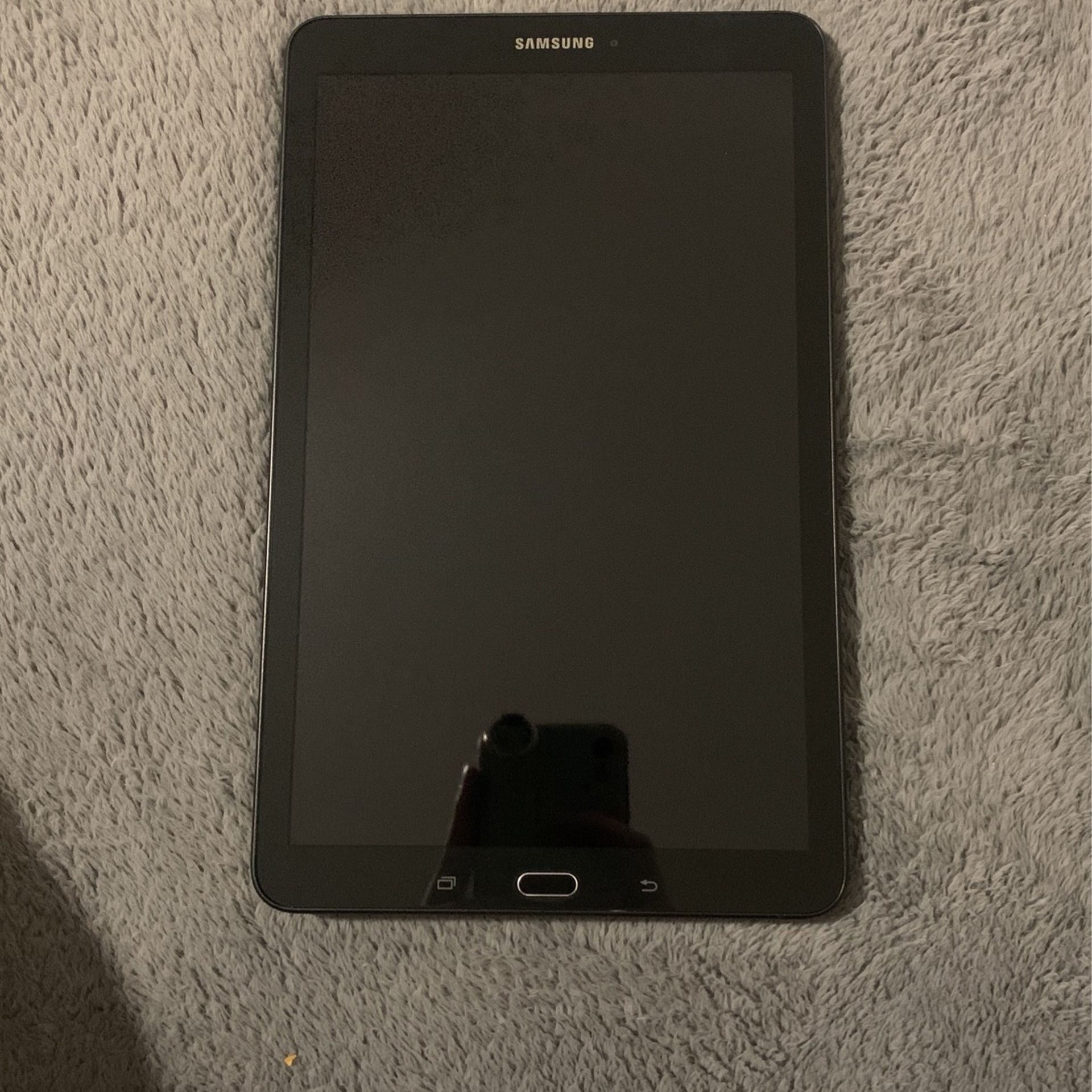 Black Samsung Galaxy Tab E