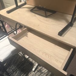 Great Desk Almost New 