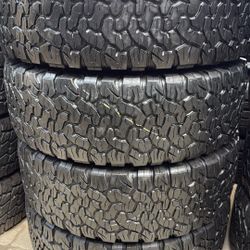 SET BFGOODRICH ALL-TERRAIN Ko2 (4) 275-70 R18 Lt 