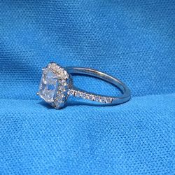 Moissanite 0.80 ctw Little Square Ring 