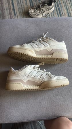 Adidas Sneakers