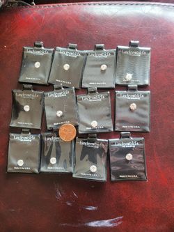 12 Zirconia Lab Diamonds