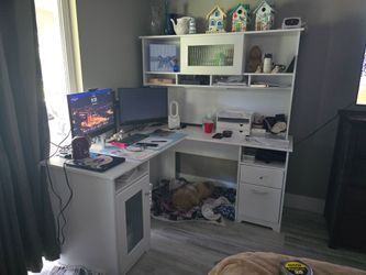 L-Shaped Desk/Hutch White