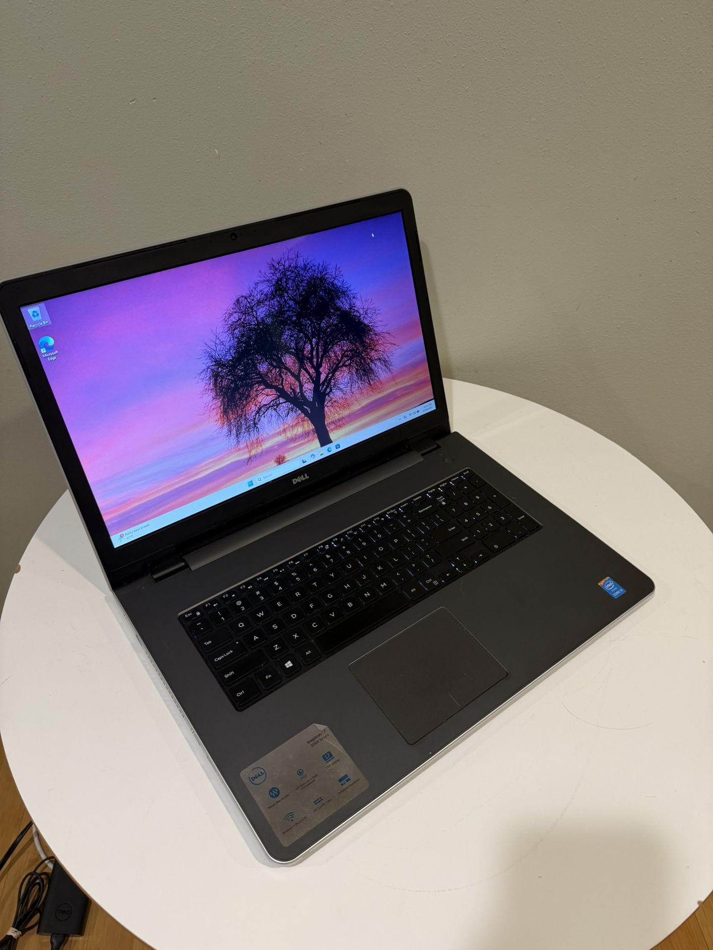 Dell i5 Laptop Computer 17” Windows 11 512gb SSD