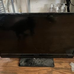 32in insignia tv