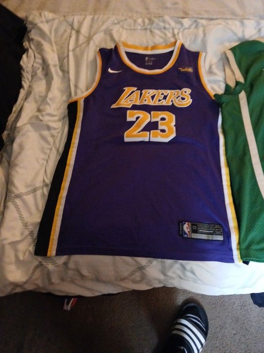Lebron James Jersey