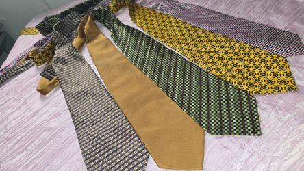 Lot of 5 Designer 100% Silk Men’s Ties – Nicole Miller, American Modern & More