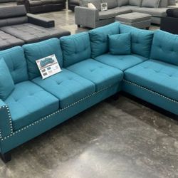 Sectional Set