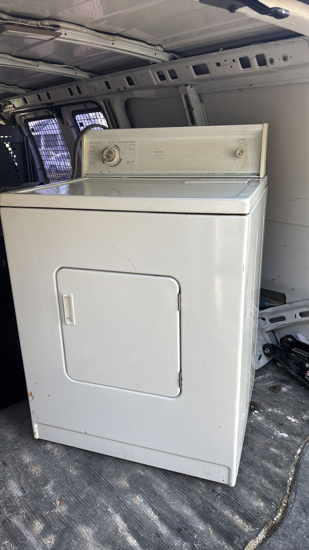 Dishwasher, dryer and oven for sale!! 100$ for all 3!