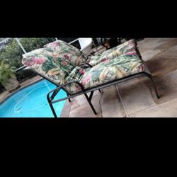 Beautiful 😍 Tropical Outdoor Chaise Lounge Chairs Comfy Thick  Cushions Pool Deck Patio Porch