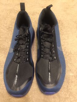 Men Nike shoes brand new size 8 1/2
