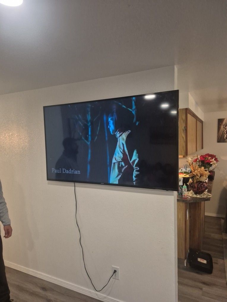 65 Inch Sasmsung Smart TV 