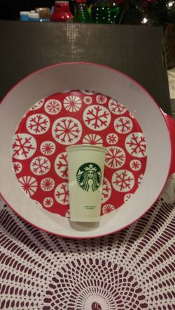 Reduced Price💫🎄 NICE CHRISTMAS/SNOWFLAKE PLATTER!🎅