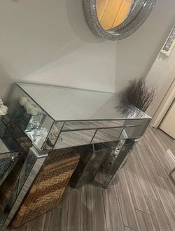Mirror Table