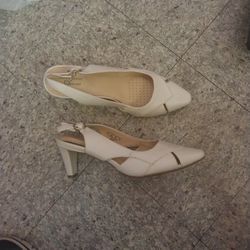 Heel Shoes Ivory Size 7.5