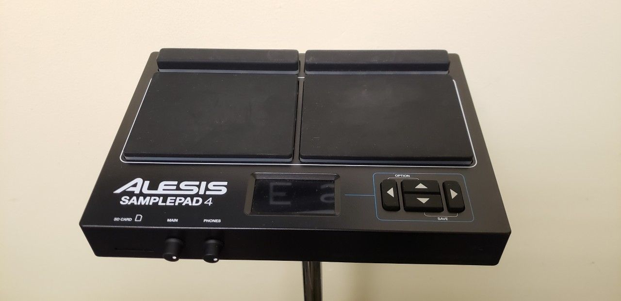 ALESIS SAMPLE PAD 4 Percussion instrument