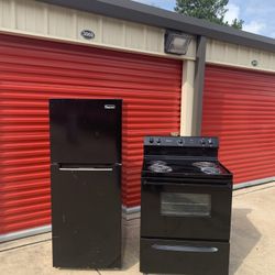 Refrigerador And Electric Stove 