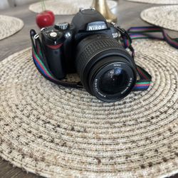 nikon af-s dx nikkor 18-55mm f/3.5-5.6g vr