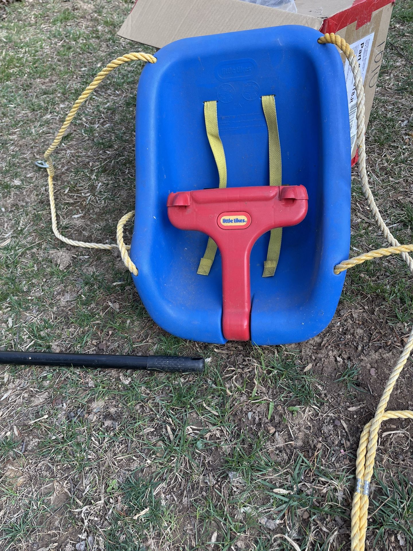 Little Tikes 2-in-1 Snug 'n Secure Blue Swing With Adjustable Strap