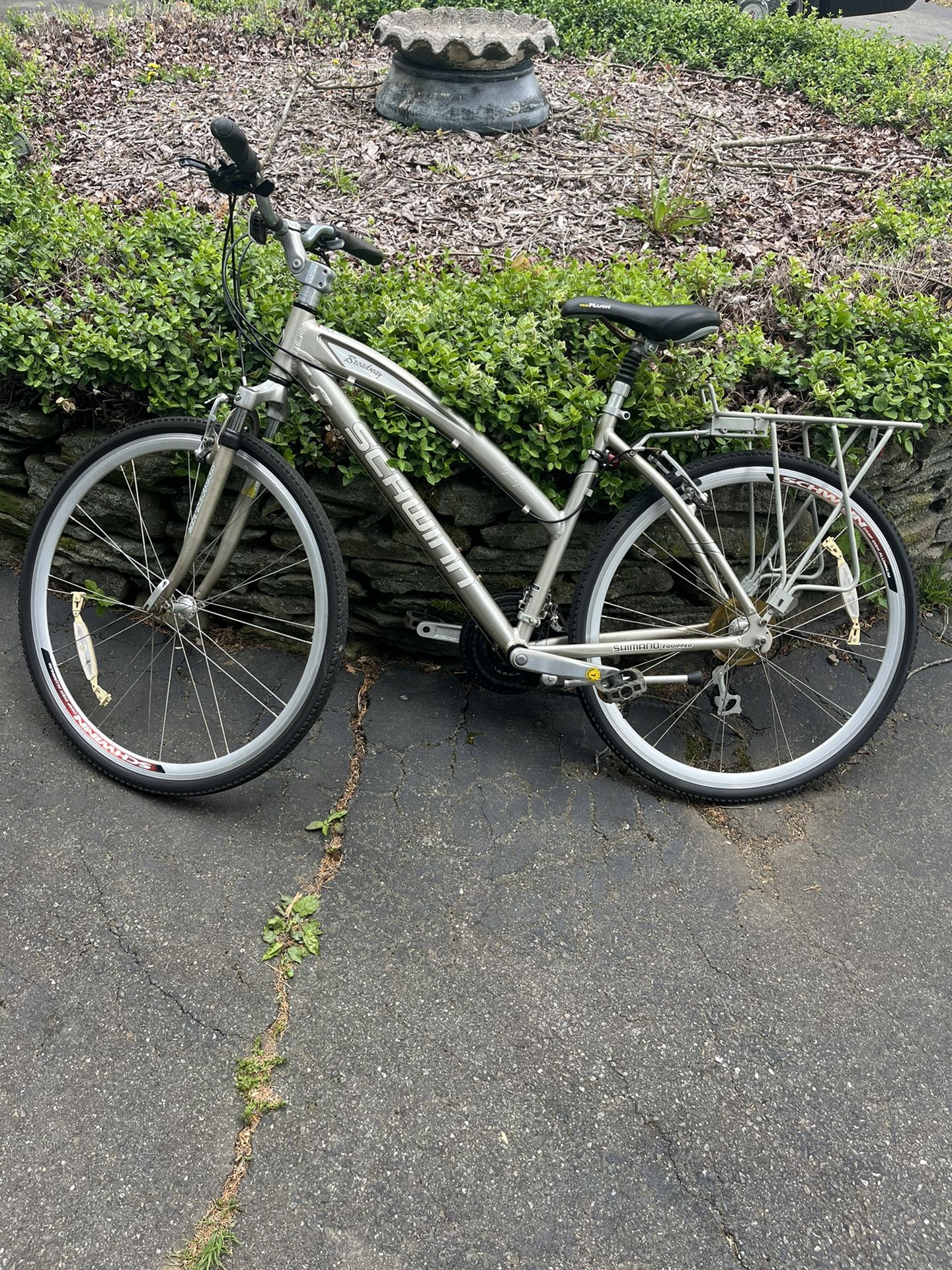 Schwinn Broadway Hydroformed Bike for Sale in Orange CT OfferUp
