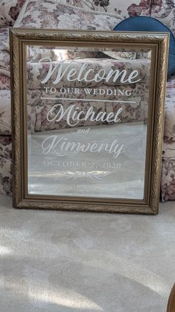 26x32 in gold frame mirror
