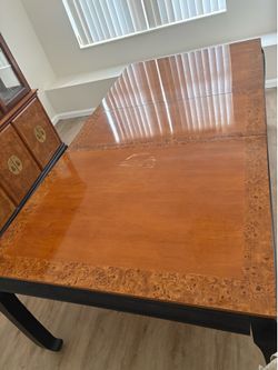 Dinning Table