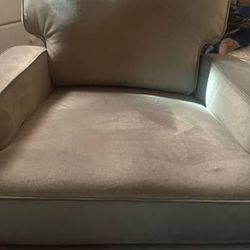 Very Nice Brand New Appleseed Recliner $80