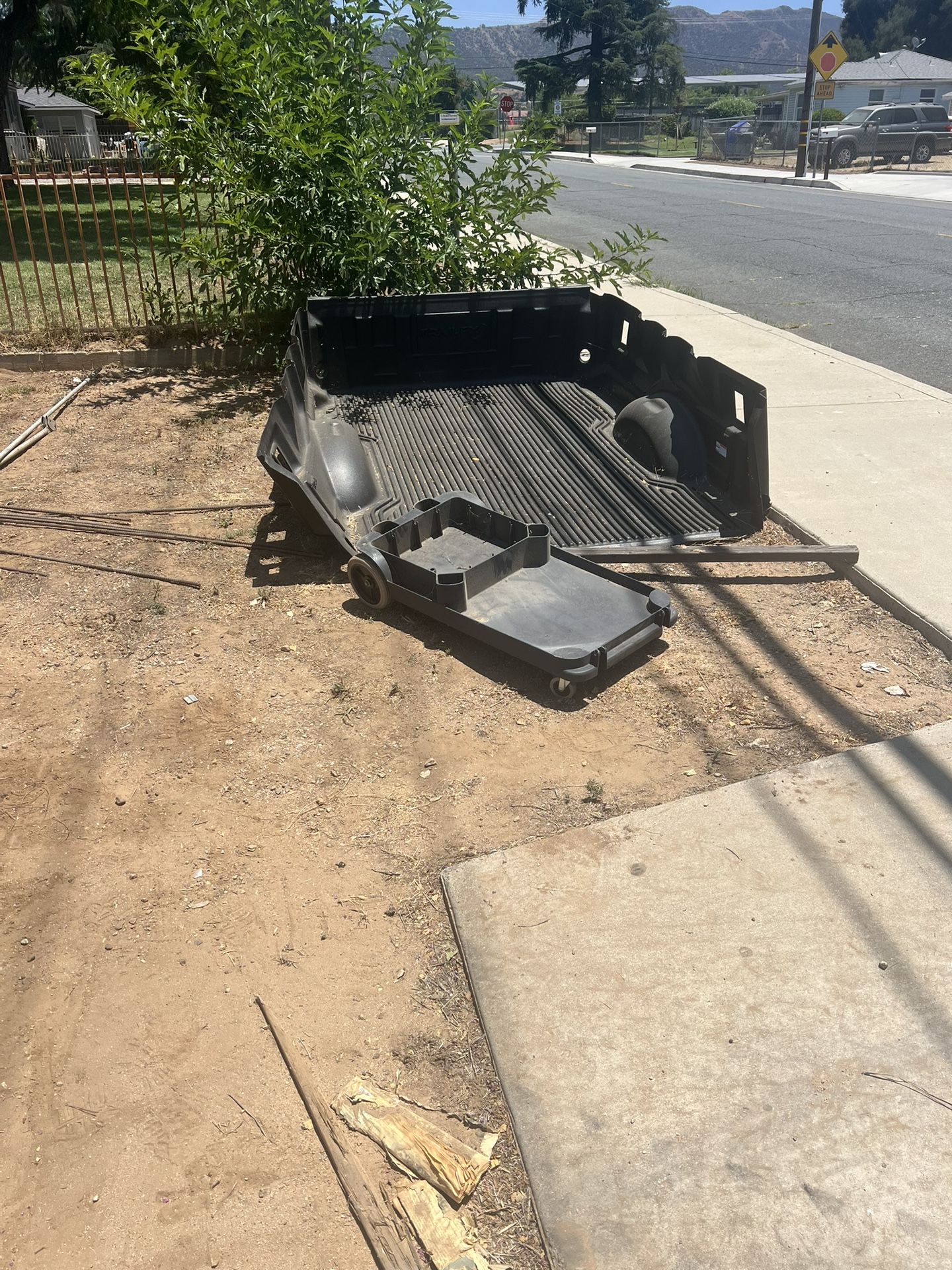 Free Stuff (NEED GONE TODAY)