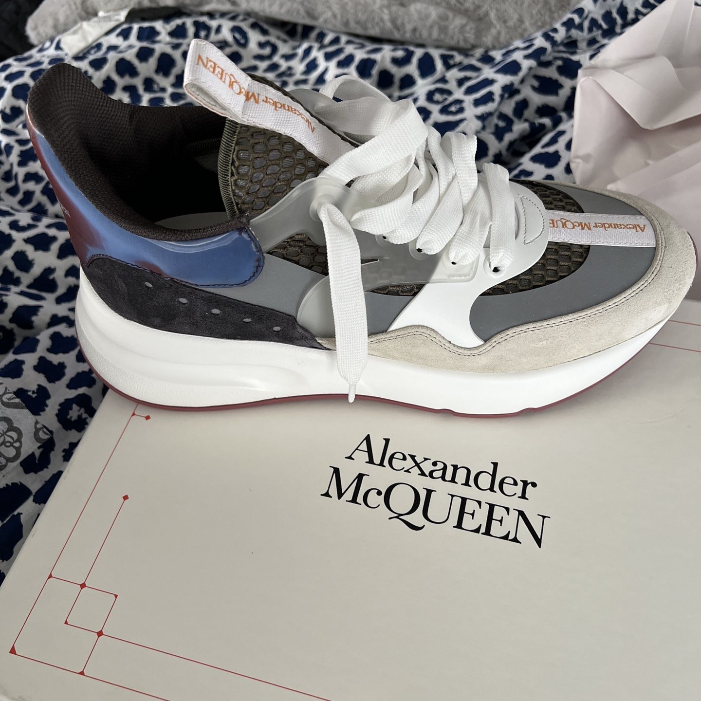 Sneakers Alexander McQueen for Sale in Las Vegas, NV - OfferUp