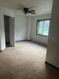 2BR/1bath apartment in Kennedy Twp