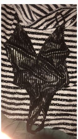 This not sold yet never been used it’s a size S