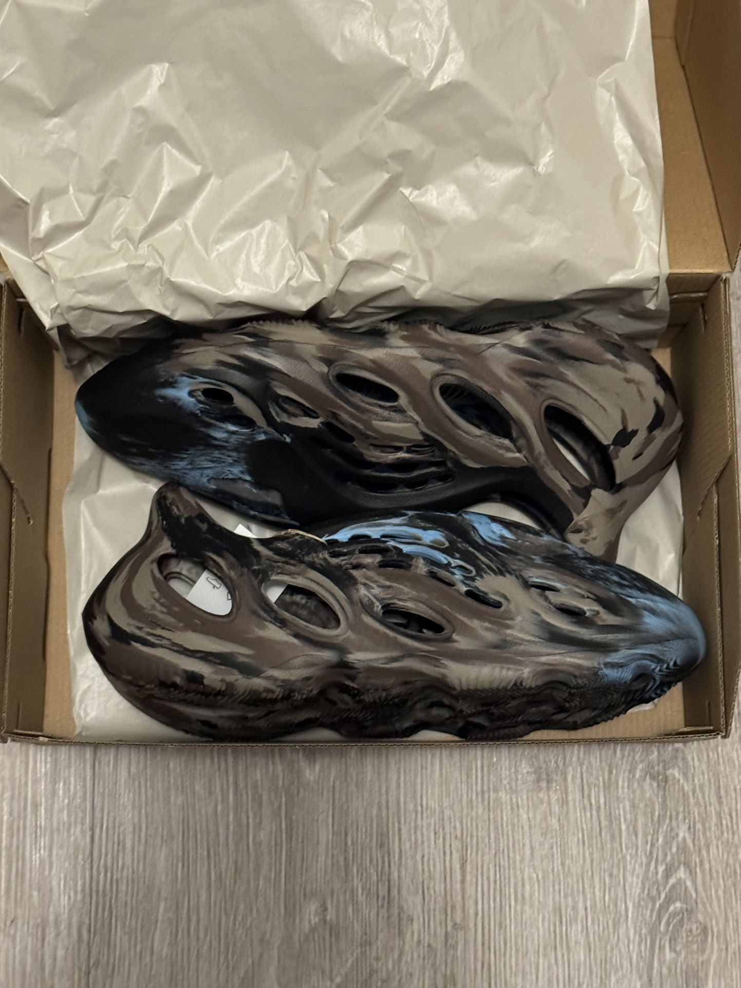 Adidas Yeezy Foam RNR - MX Cinder