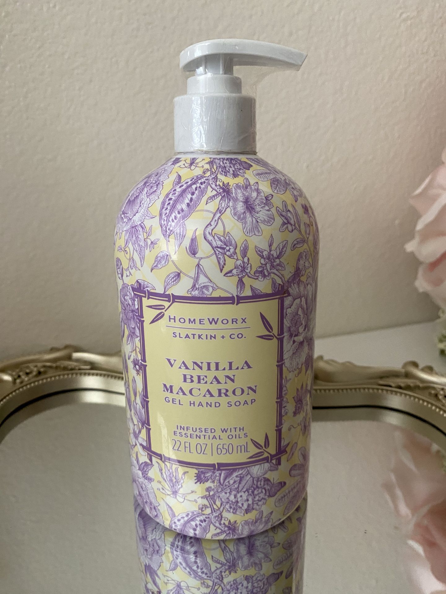 Vanilla Bean Macaron Gel Hand Soap (QVC)