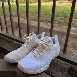 Mizuno Wave Stealth Neo 2 Unisex Volleyball Shoes, Men Size 9