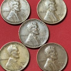 Lot of 5: 1946-S Wheat Cent, all F to VF