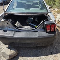 Ford Mustang 2002 For Parts