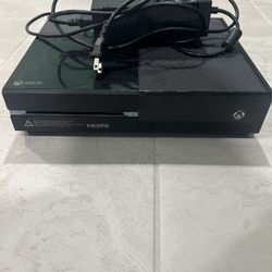 Xbox One W/ Controller & Power Cord