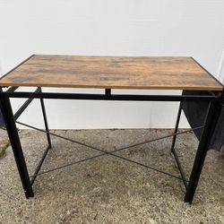 Desk With Side Pocket