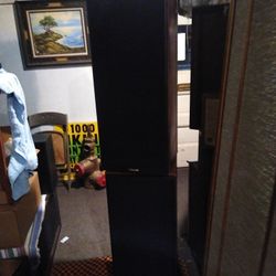 Klipsch  Kg 5.2 Speakers