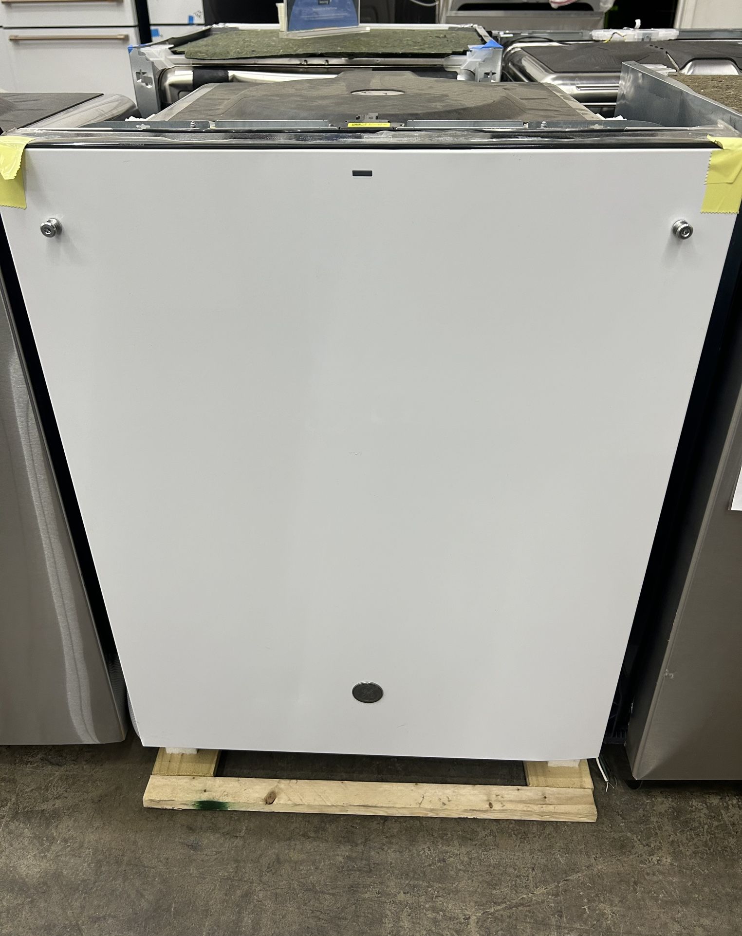 GE ENERGY STAR® Top Control with Stainless Steel Interior Dishwasher