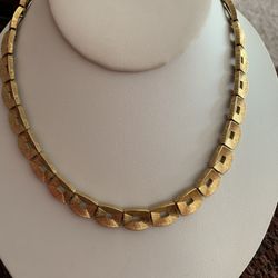 Vintage 16” Monet Necklace