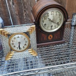 Antiguedades Dos Relojes $150 POR LOS 2