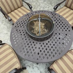 Patio Furniture  - Perfect for Poolside