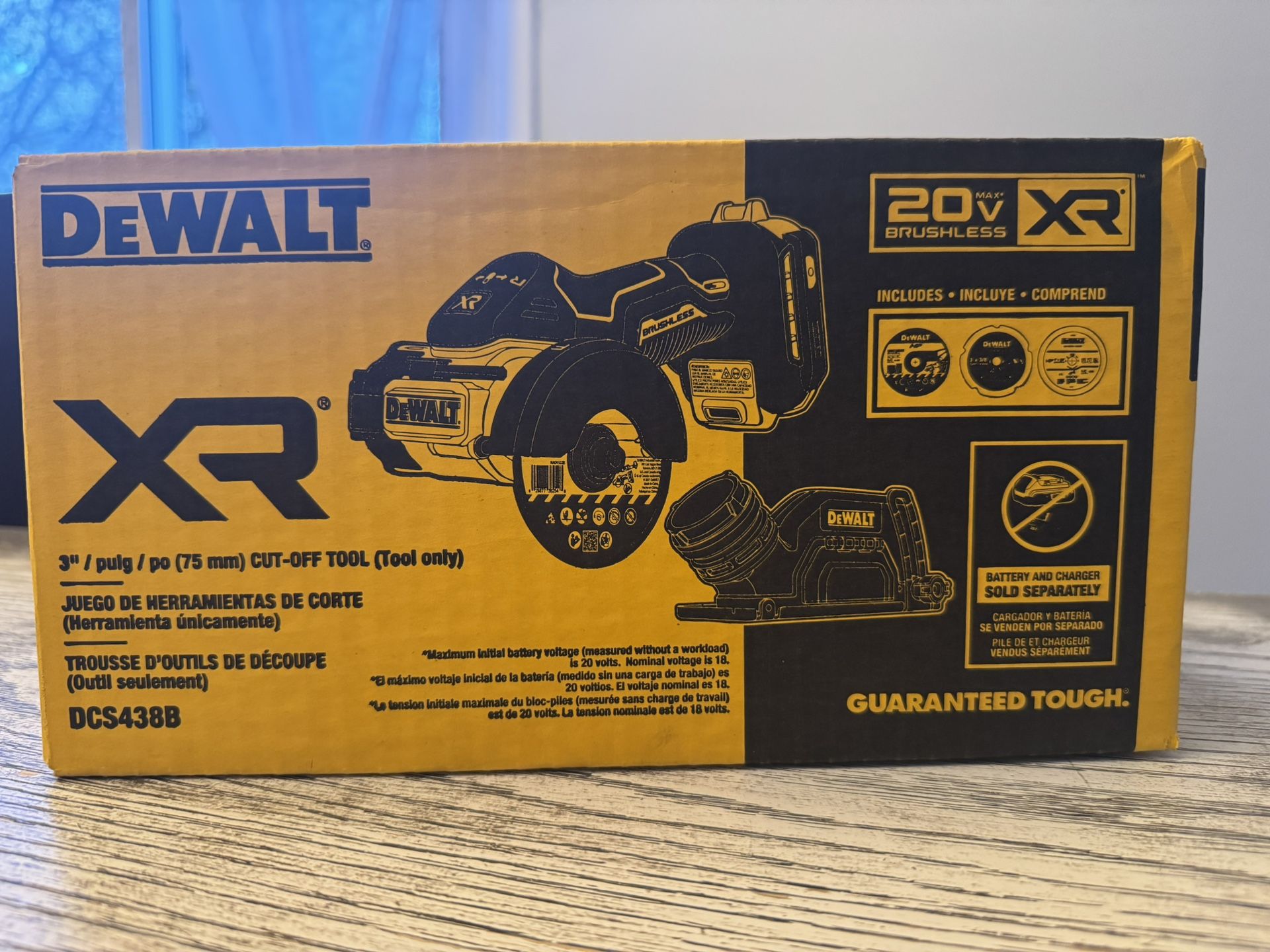NEW DEWALT 20v XR CUT-OFF TOOL 