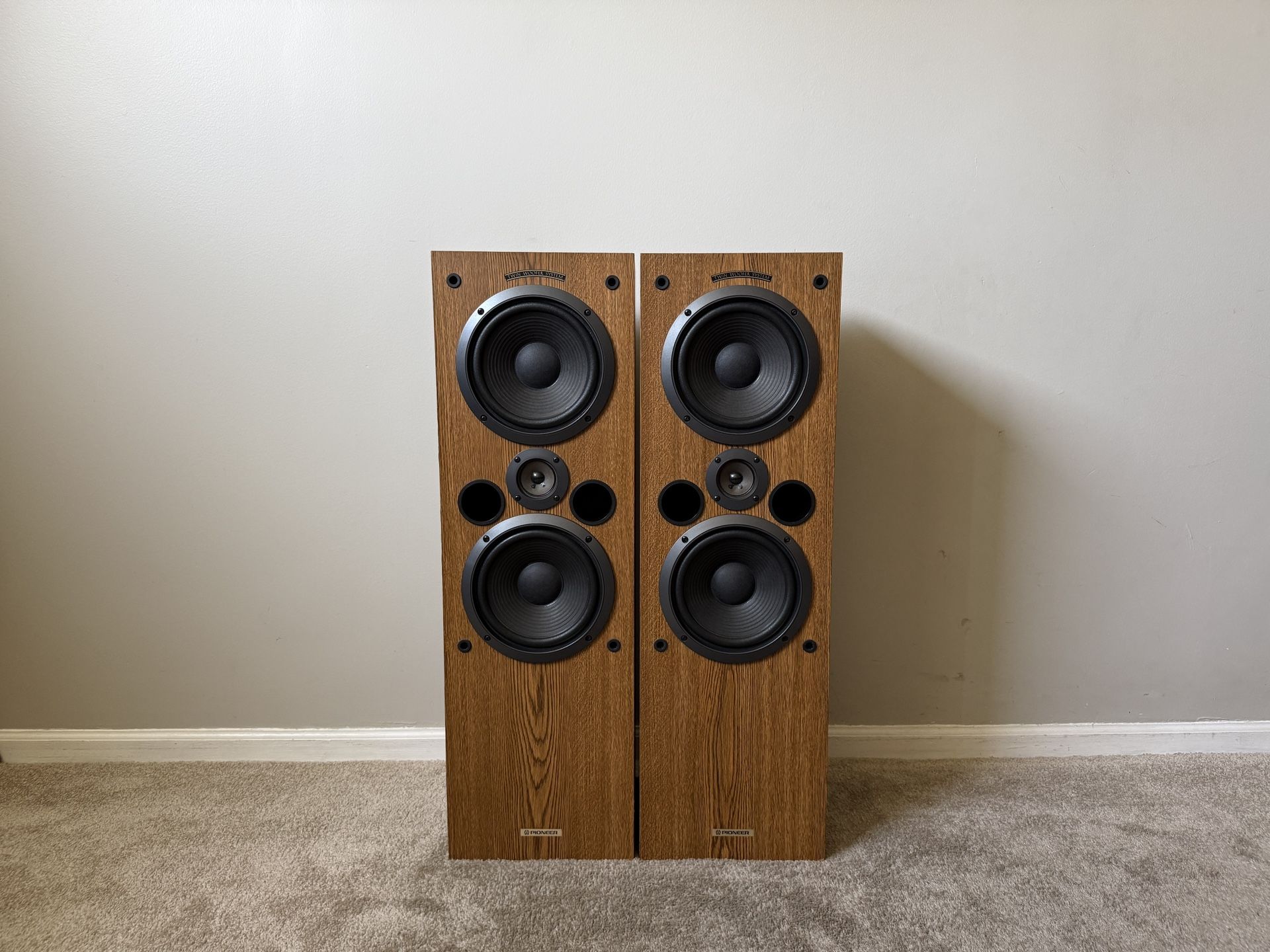 Pioneer CS-J525 Tower Home Floor Standing Speakers 150W